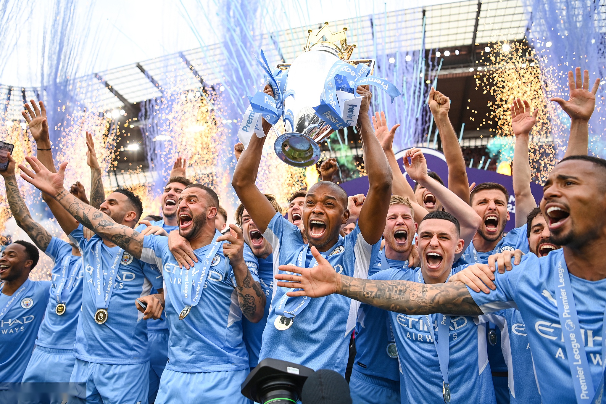 及情感上的 及情感上的